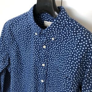 Club monaco shirts (M)